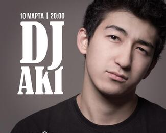 DJ Aki в Cafe Aurora