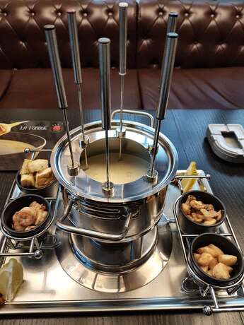 Открытие летней террасы La Fondue