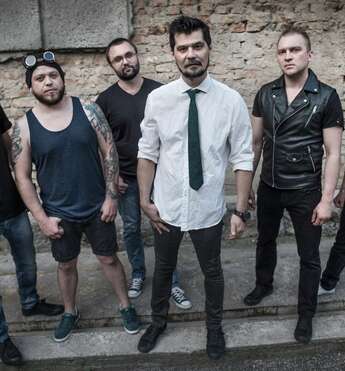 LampЫ Orchestra на открытии гриль-бара «Конюшня»​