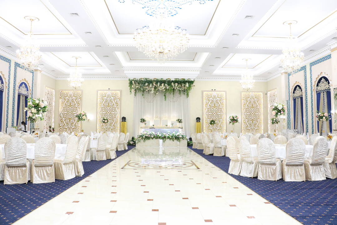 dubai-luxurious-banquet-hall-47