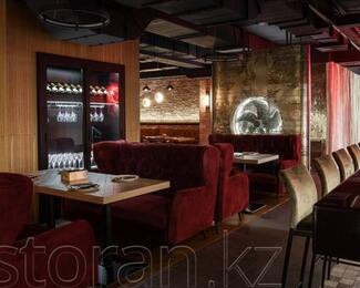 ​Ифтар в Space lounge bar and karaoke