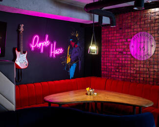 Avenue lounge & karaoke работает круглосуточно