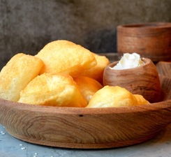 Баурсаки с каймаком